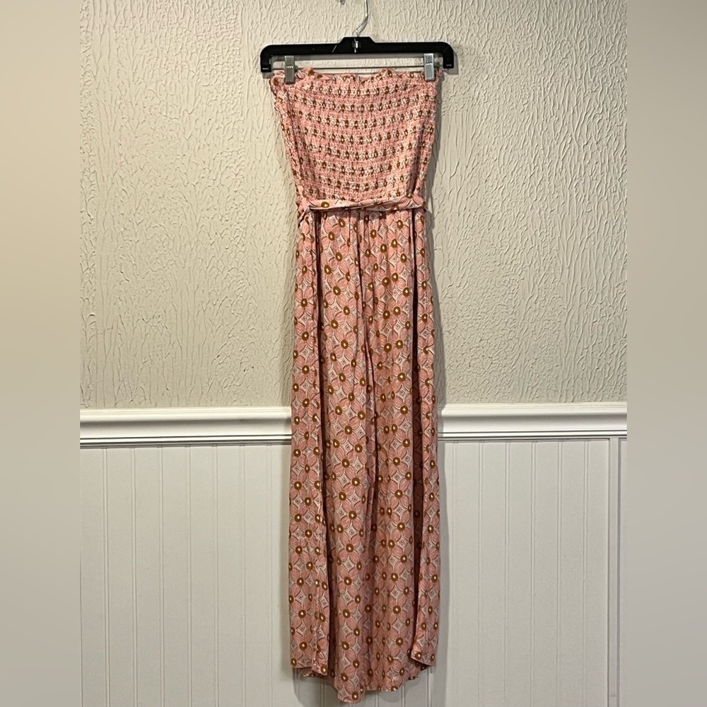 Olivaceous Pink Patterned Rayon Strapless tube top style Jumpsuit size medium - Picture 3 of 9